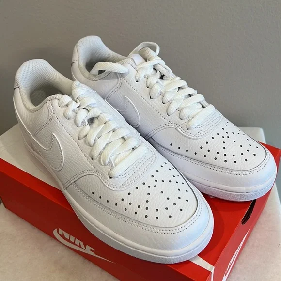 NWT Women’s Nike Court Vision Low - Picture 2 of 4
